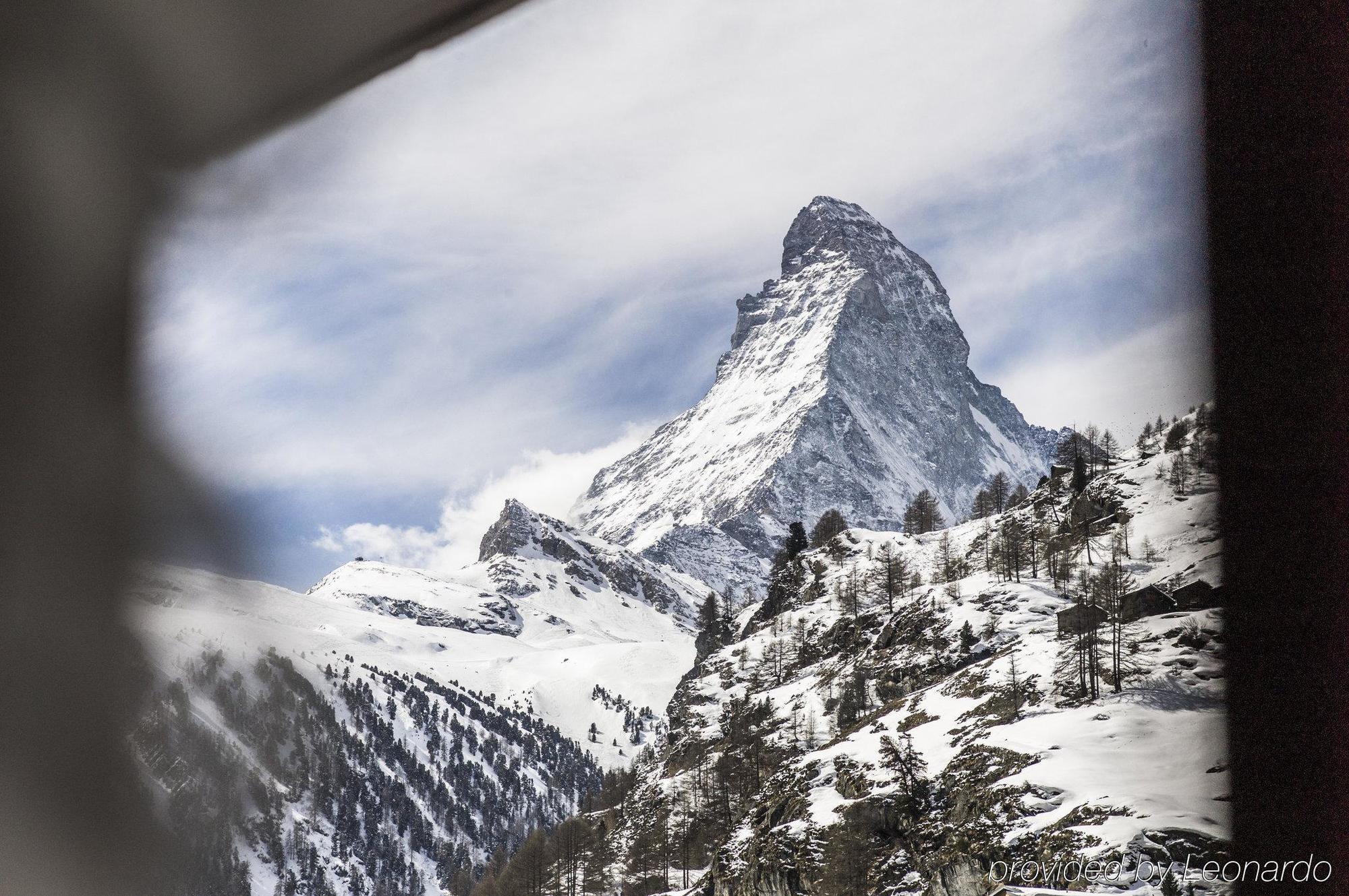 Riffelhaus 1853 Hotel Zermatt Bagian luar foto